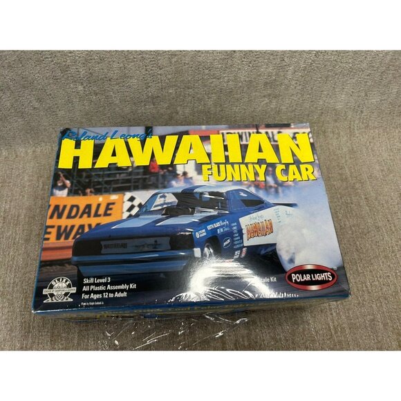 Polar Lights 6502 1/25 Roland Leong's 1969 Hawaiian Funny Car Plastic Model Kit - Picture 1 of 5